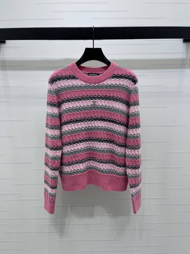 New, original, high-quality Chane* 2025 Early Fall collection! Striped knitted