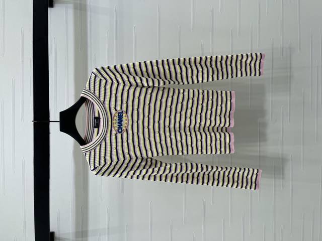 New, original, high-quality Chane* 2025 Early Spring collection! Striped long-s