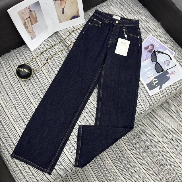 Strongly recommend the 25th year early autumn series Cha* new style straight jea