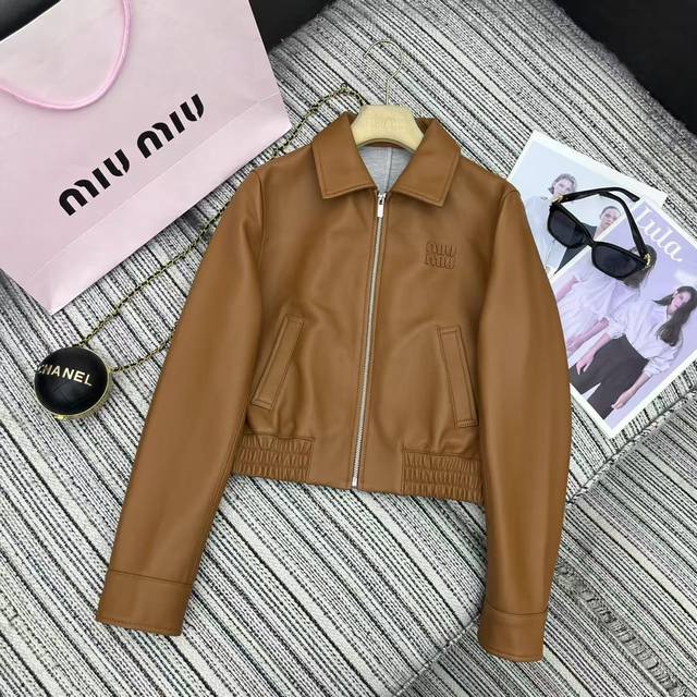 Highly recommend the 25th autumn and winter series Miu* new lapel lambskin short