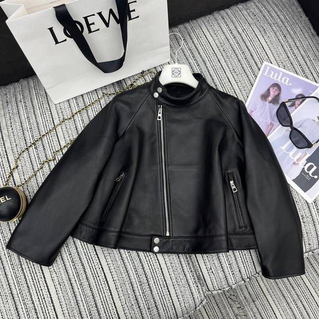 Strongly recommend the 25th year early spring and summer series Loe* new cloak l