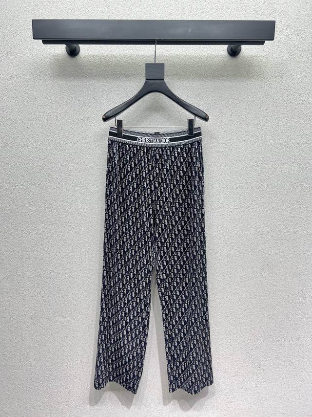 D's classic monogram trousers with velvet webbing are a delicate, soft, and age-