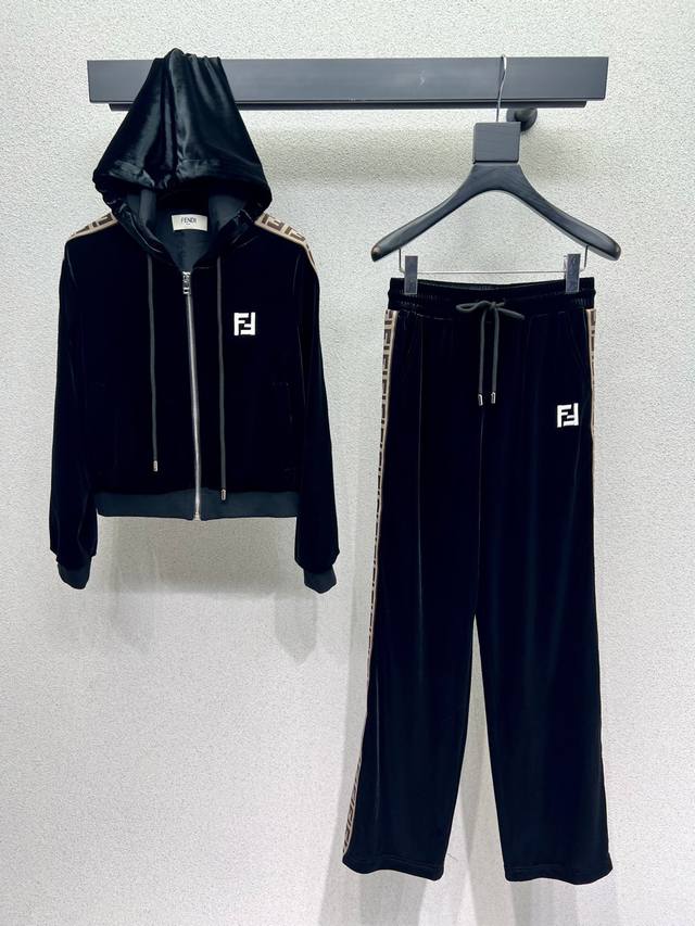Fd velvet suit is versatile and not picky. Simple, advanced, durable and practic