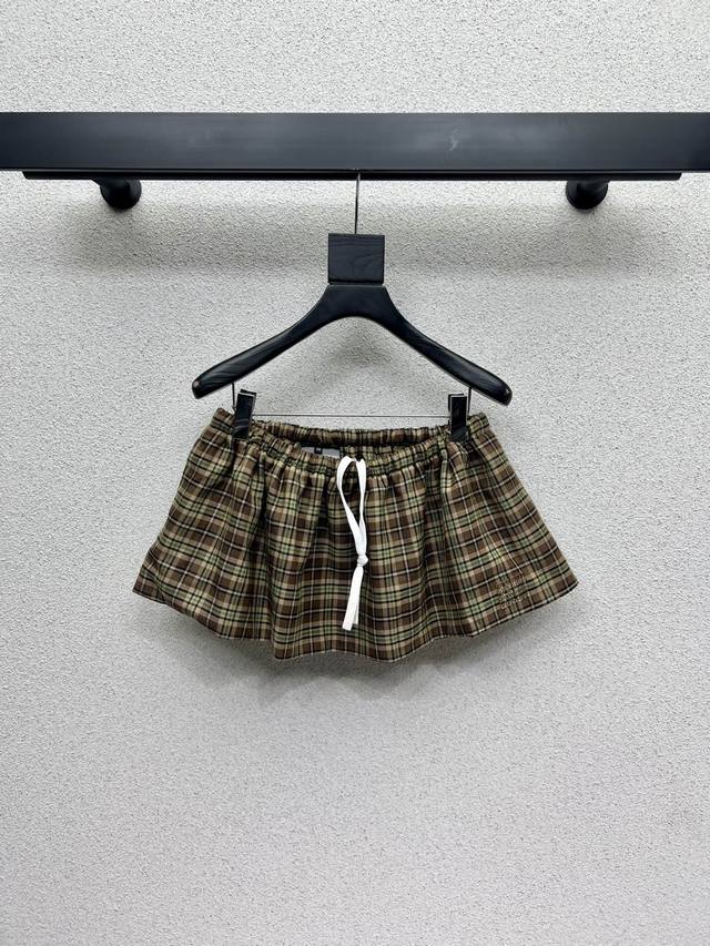 Miu plaid casual style shirt and skirt are available separately! 1:1 custom fabr