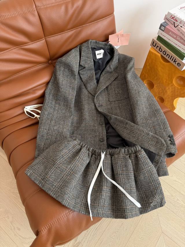 25 New autumn and winter retro British style Prince of Wales check wool suit wit