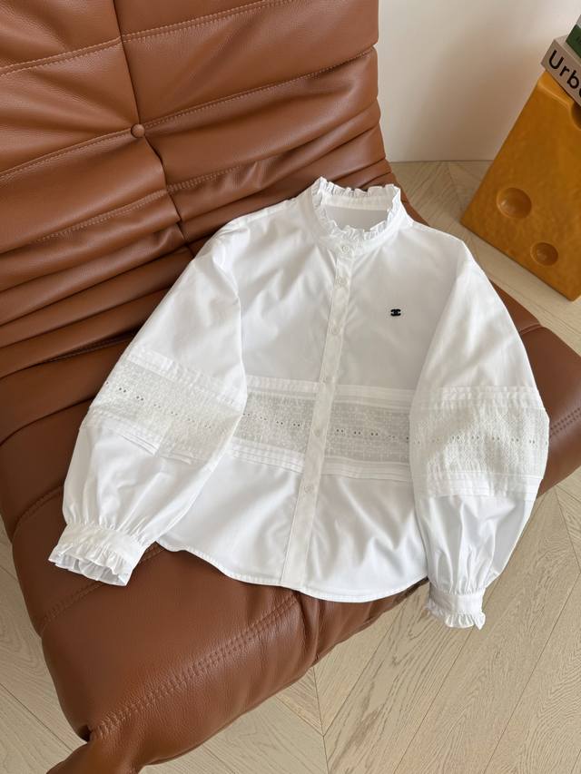 Retro Parisian style 25 Early Autumn Double C pattern lace shirt. Retro lace sm