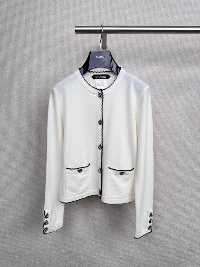 Chanel's new autumn/winter 2025 vintage contrast lace round-neck cardigan. Who k
