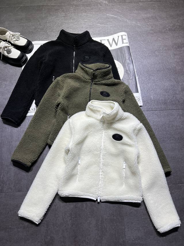 Burberr* Burberry women's small three-color cropped fleece jacket is out, double