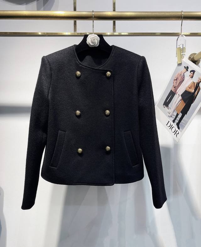 New arrival! Exclusive couture wool coat, first released on 25Aw. Valenti*'s ex