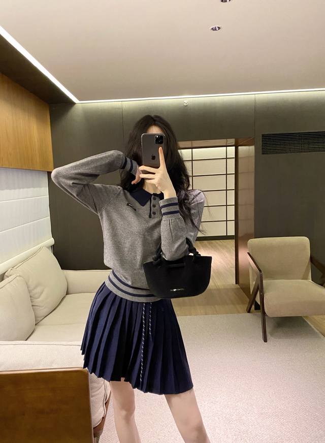 suit Miumi* age-reducing splicing contrast color striped knitted sweater pleate