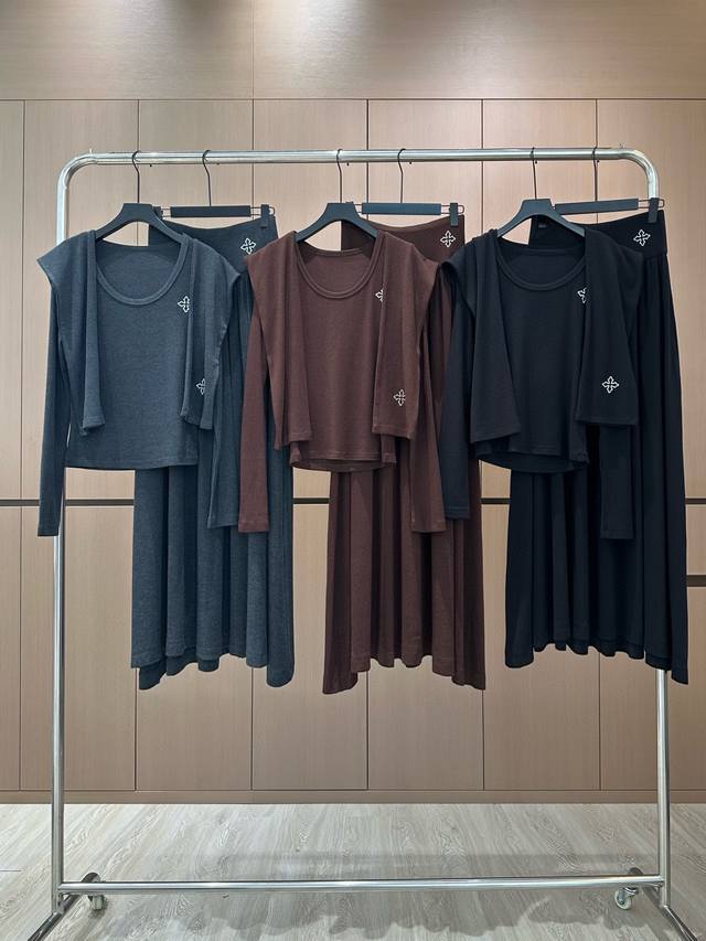 Hot item in stock! Original quality designer original | 25 new early fall sets!