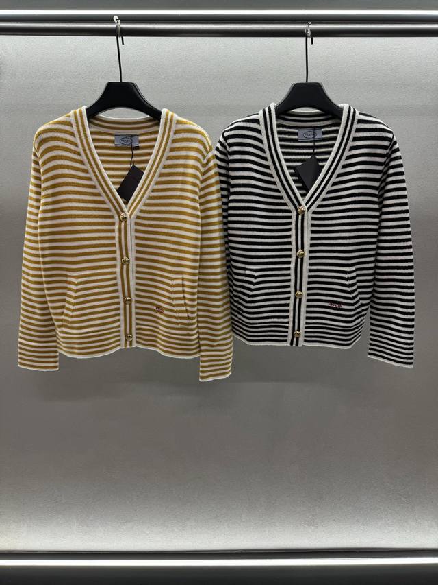 2025 Autumn And Winter ! This contrasting striped cardigan is perfect for fall