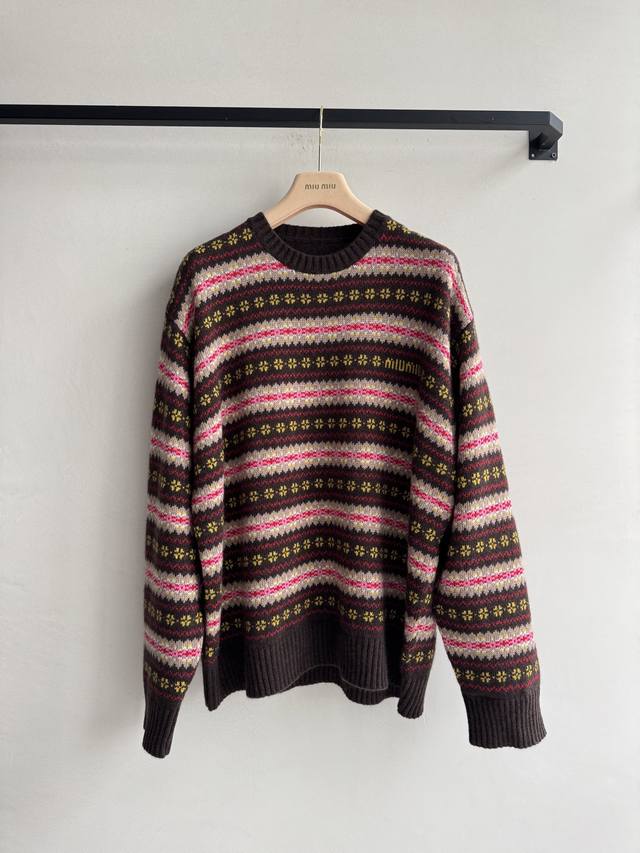 Miumi* Retro striped sweater directly brings the winter atmosphere to the fulles