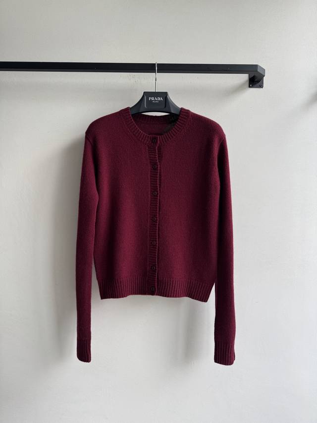 prad* 25Fw Early Fall new button-down logo cardigan! High-quality product! Made