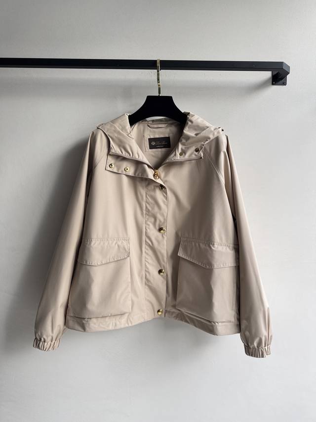 Loropiana new model, this windbreaker has a high attendance rate every year, it