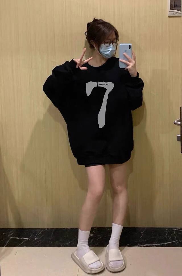 New Hoodie Style Number: L13 Wassup New Hot Selling Large 7 Gray Print Trendy Cr