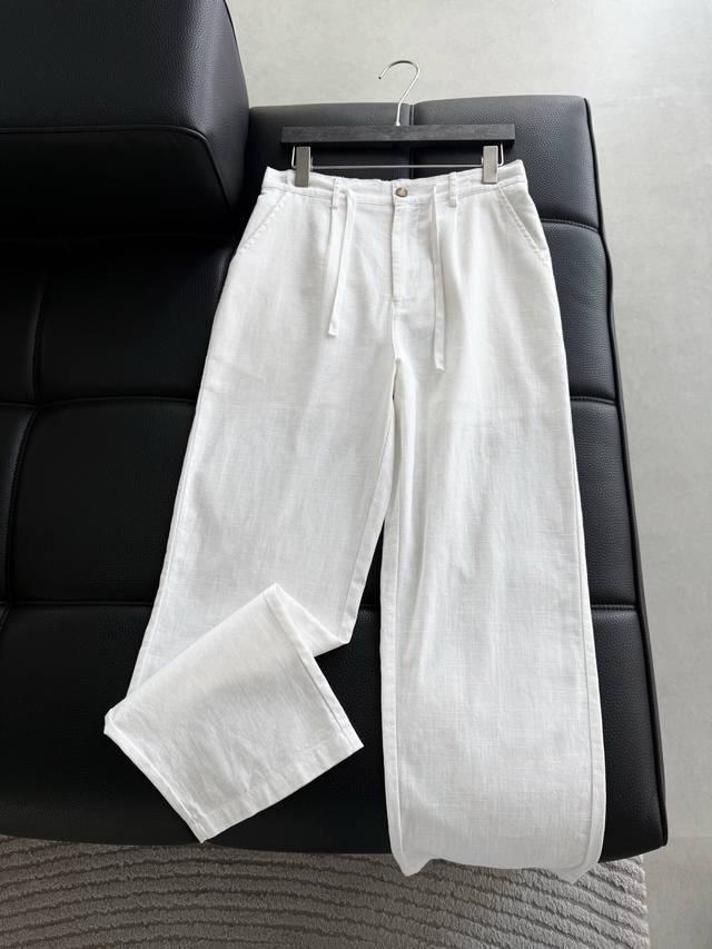 D-brand old-fashioned cotton and linen shirt features breathability, moisture ab