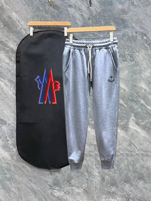 Moncler 24Ss Autumn/Winter Runway Slim Fit Sweatpants with Exquisite Print and S