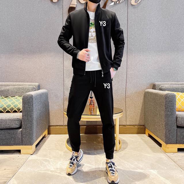 Y-3 A must-have for plus-size women! This hot-selling cardigan and sweatshirt se Y-3 A must-have for plus-size women! This hot-selling cardigan and sweatshirt se