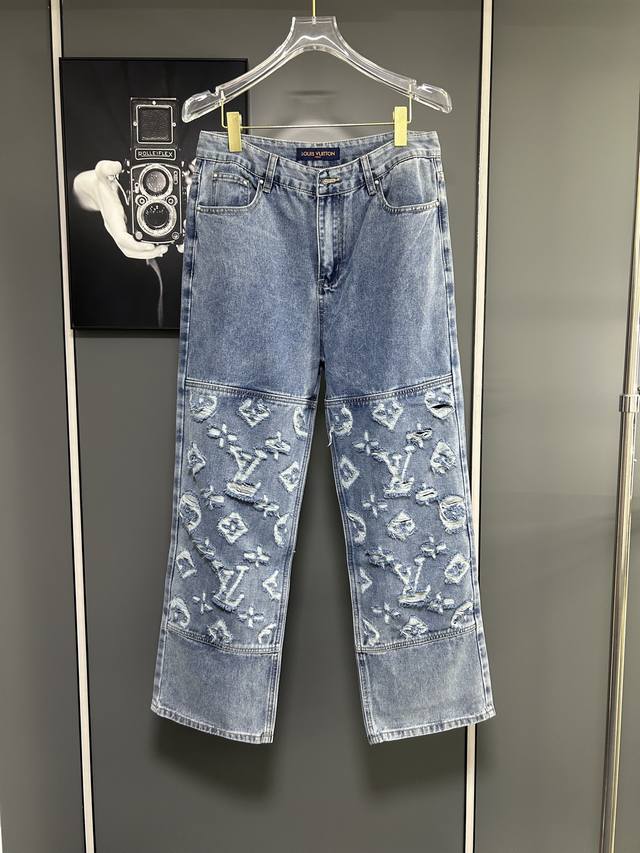High-quality Louis Vuitton 25Fw jacquard embroidered monogram jeans. A must-have