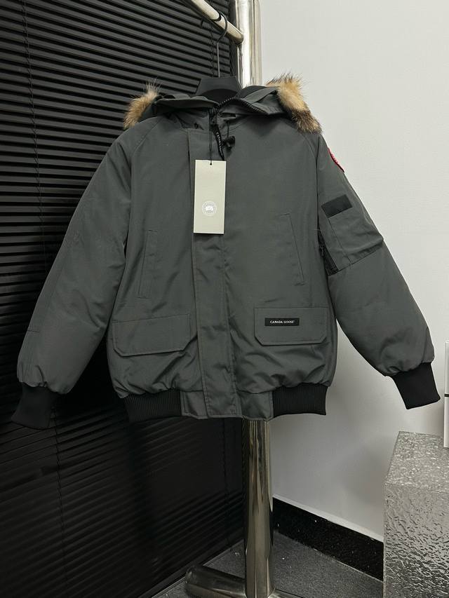 Canada Goose 01 Couple Exdition Parka Down Jacket. Authentic original design, av