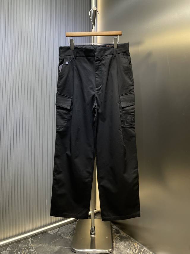 Lv Cargo Pants (Ddd) are made of 40S 100% cotton double-sided twill fabric. The