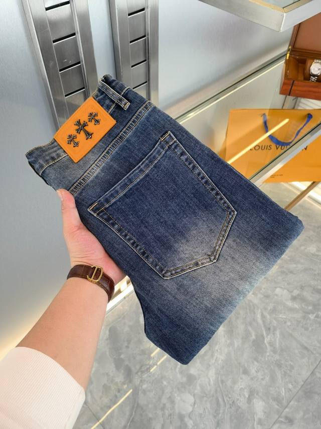 Chrome Hearts 25Ss Spring/Summer Straight Leg Jeans - A super stylish pair of je