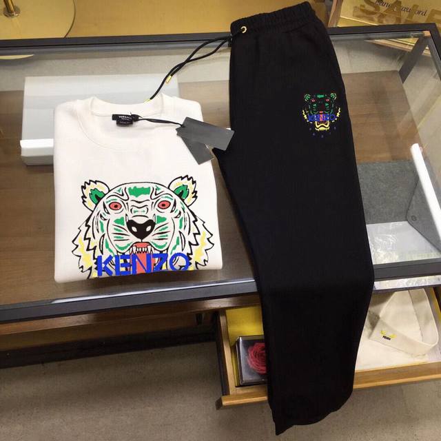 Kenzo's hottest plus-size sweatshirt set is here! Focusing on the official websi