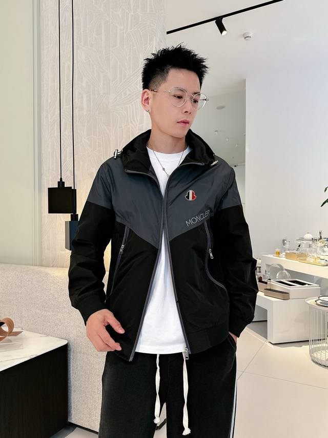 Same style as Moncler's official website, early release of the new autumn/winter