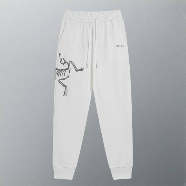 High-quality Arc'teryx new classic logo trousers with creative print, made of 36