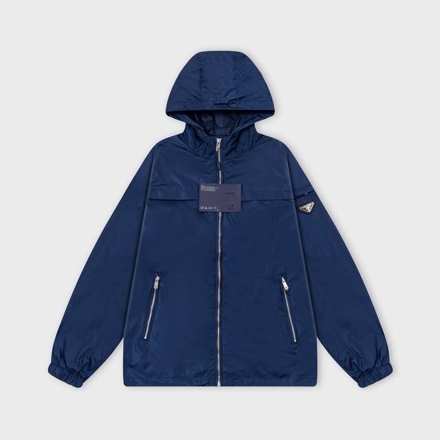 Prada 2025 Fall/Winter New Hooded Trench Jacket, Classic Hardware Triangle Logo,
