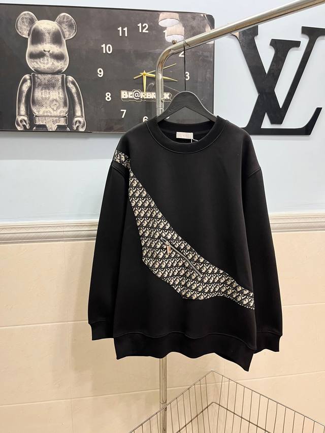 Style No. 256 Dior New Fabric-Dyed Pocket Sweatshirt. High-quality fabric with f