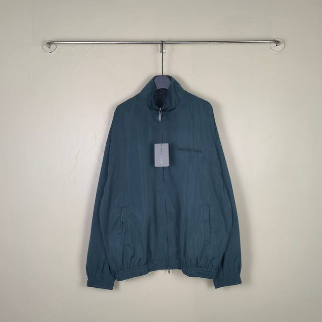 Blcg Back Zip-Up Jacket in Black and White Fall 2025 Classic Simple Letter Embro