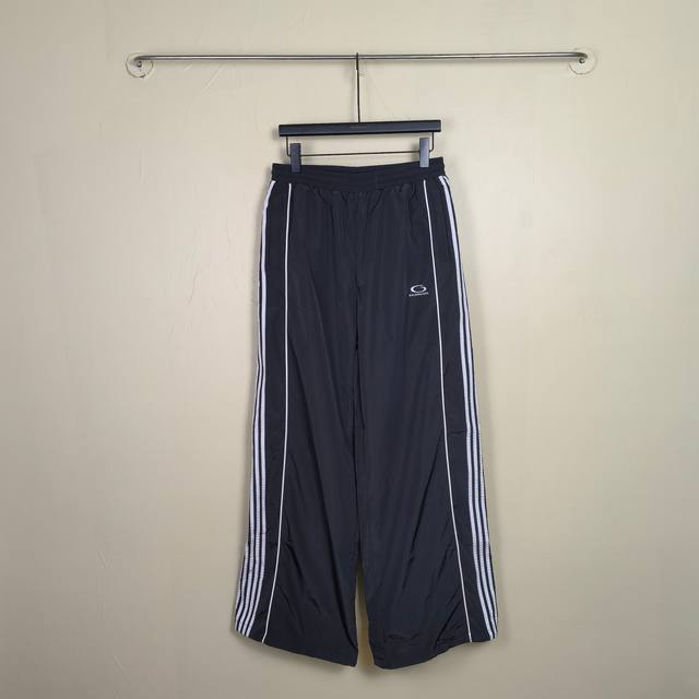 Blcg Large Tracksuit Pants In Black 2025 Autumn/Winter New Arrival Five-Stripe L