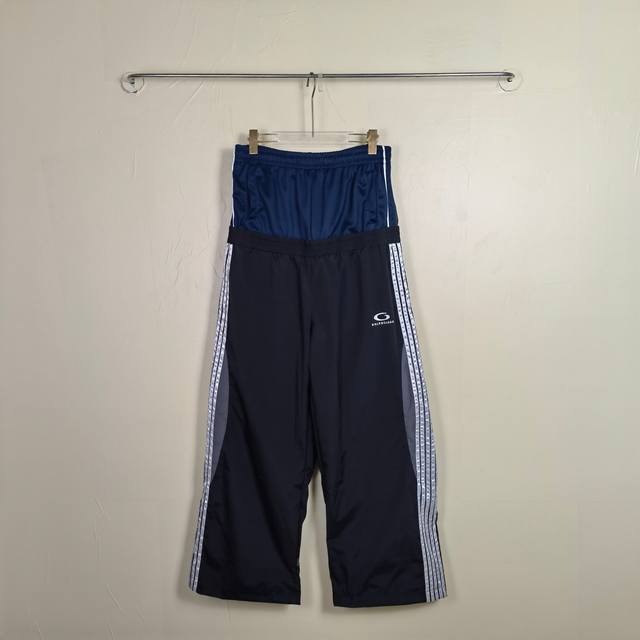 Blcg Cut-Up Tracksuit Pants In Black 25 New color-blocked design with double wai