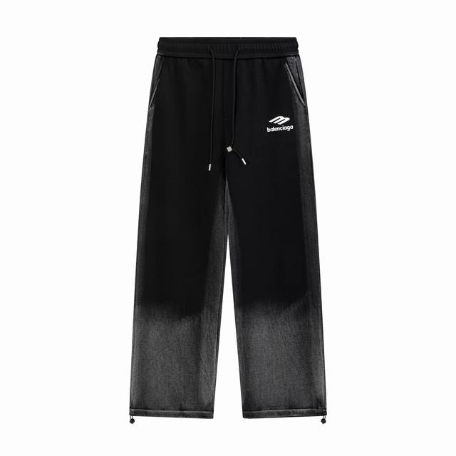 High-quality Balenciaga new style, heavy-duty cold-washed color. The fabric is s