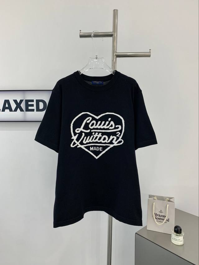 Style No. G619 New Louis Vuitton Spring 2018 Heart-Shaped Knit Short-Sleeve T-Sh