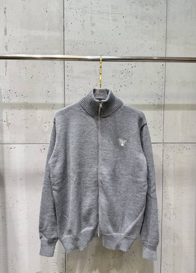 Prada Embroidered Chest Logo Zipper Sweater (Originally purchased for 22,300 RMB