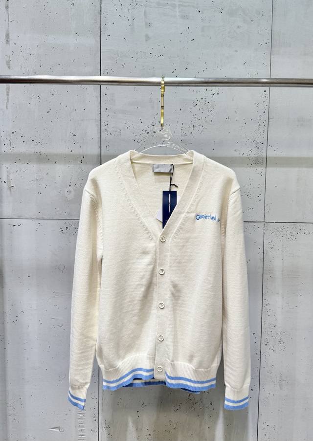 Dio*Dior C D25Fw Letter Embroidered Cardigan Sweater. Made with a 70% wool, 30%