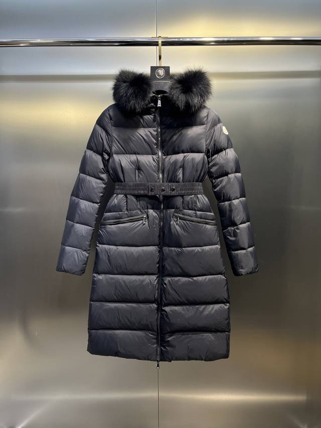 Moncler 2025 Autumn/Winter New Arrival Long Hooded Down Jacket with Large Fur Co