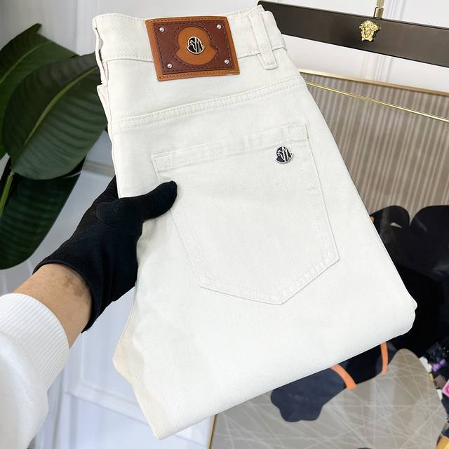 Moncler 40Ss Spring/Summer Jeans. 1:1 replica of the original, a perfect everyda