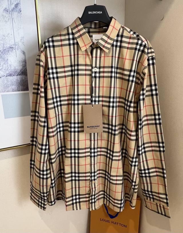 Size: Xs SML Single color unisex Burberry classic check shirt, classic check bas