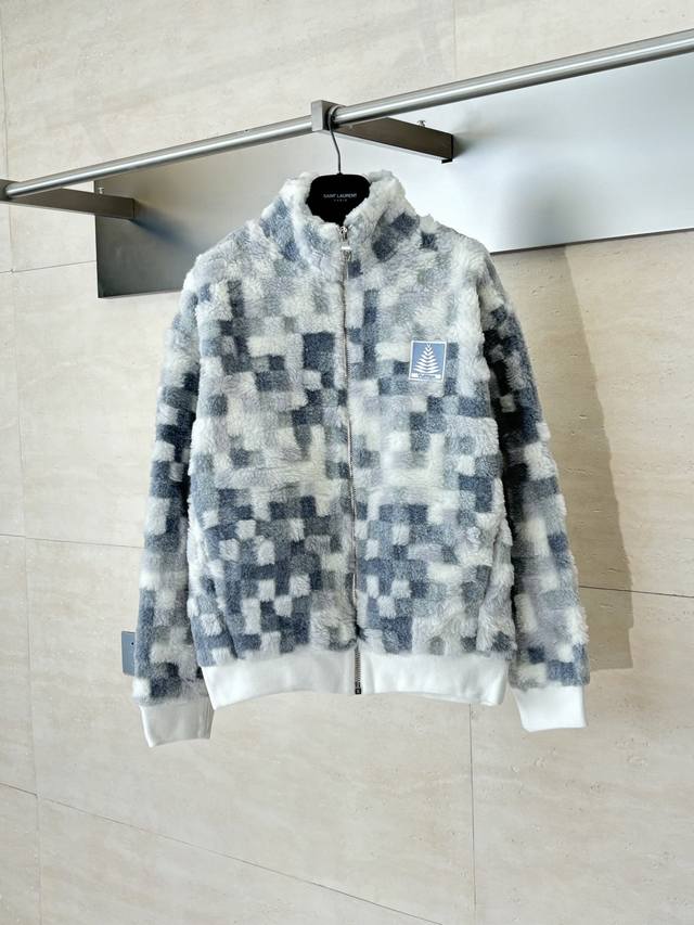 Louis Vuitton 24 New Ski Series Square Color-Blocked Long-Sleeved Fleece Jacket.