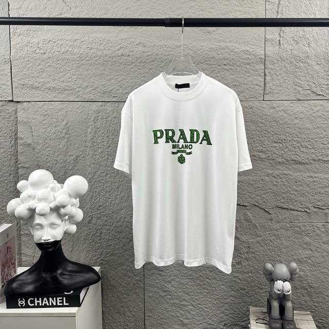 Prada 2025 Spring/Summer Collection: Unique 3D Flocked Double Yarn Plain Cotton