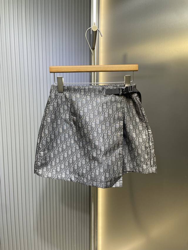 Dior Jacquard Belt Culottes Fabric: Custom Jacquard Fabric Vacation Style Jacqua