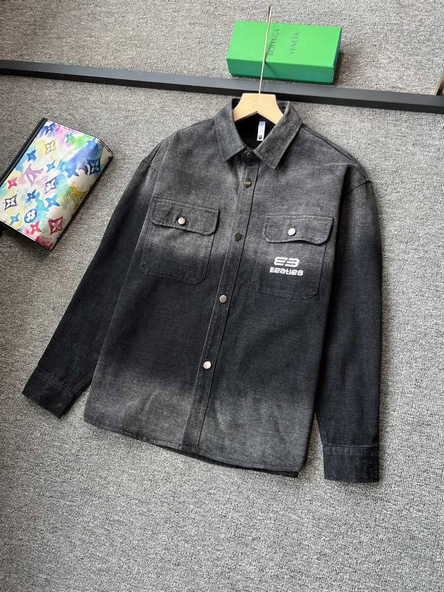 Balenciaga 2025 Fall/Winter New Jacket! High-end custom denim jacket, top-notch