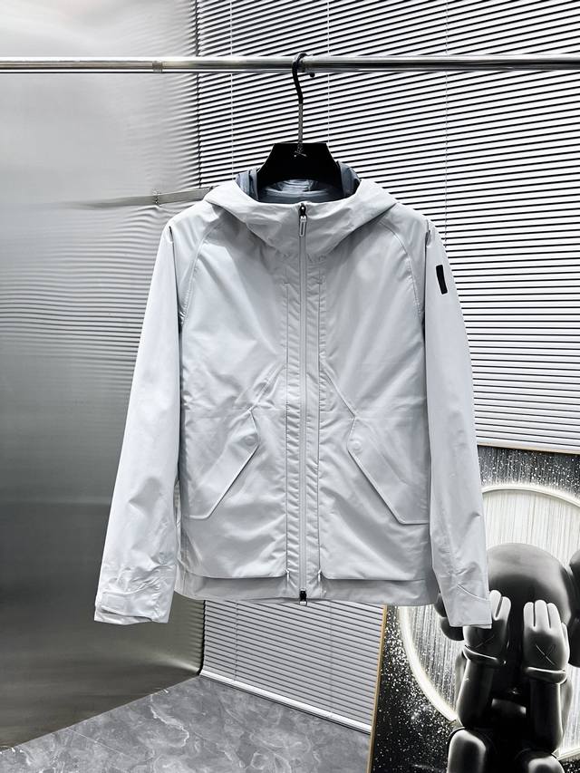Descente 2025 New Arrival Jacket, stylish and cool, simple and versatile, with a