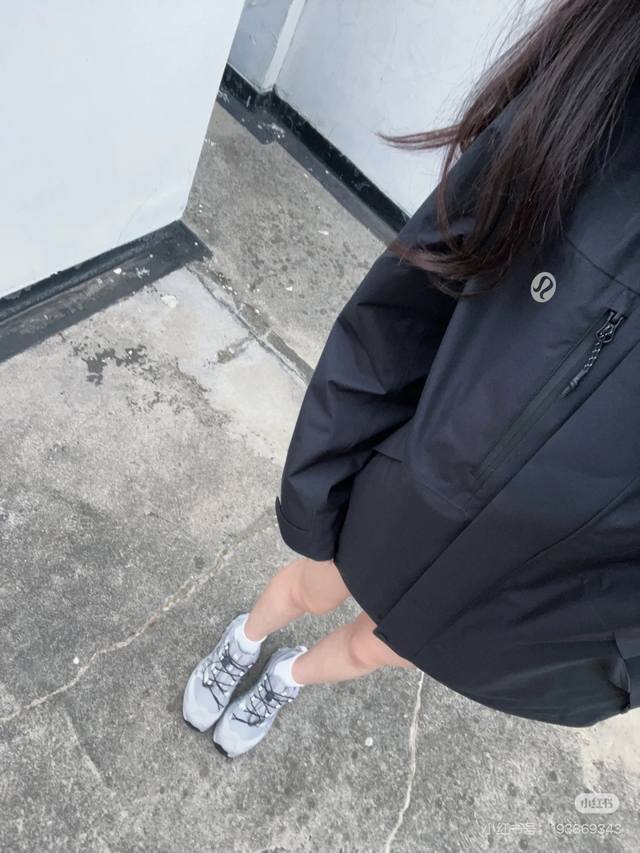 Lululemon Found a treasure! Lululemon's new three-proof and one-layer windproof