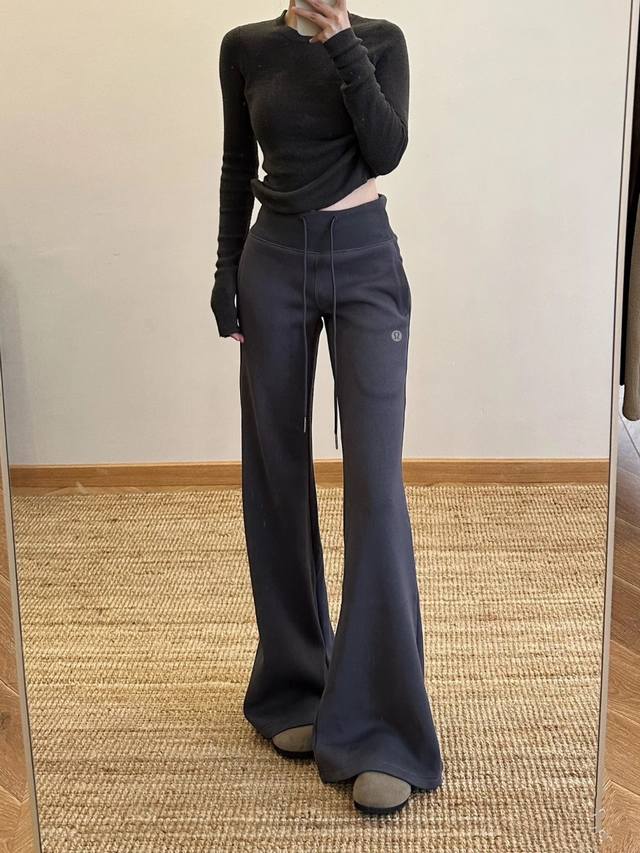 Springtime Street Style Must-Have! Lululemon Pure Cotton Sweatpants With spring