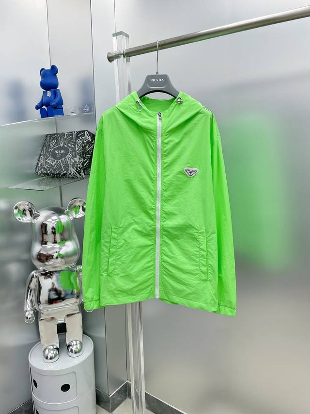 A complete Prada 2025 Summer New Style Logo Triangle Letter Sun Protection Set (